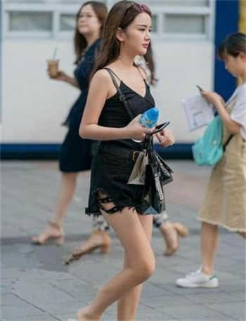 快乐的阿兵沈思全篇
