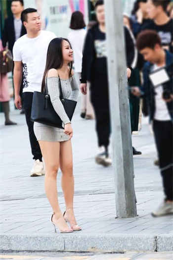 军婚撩人连翘邢烈火简介