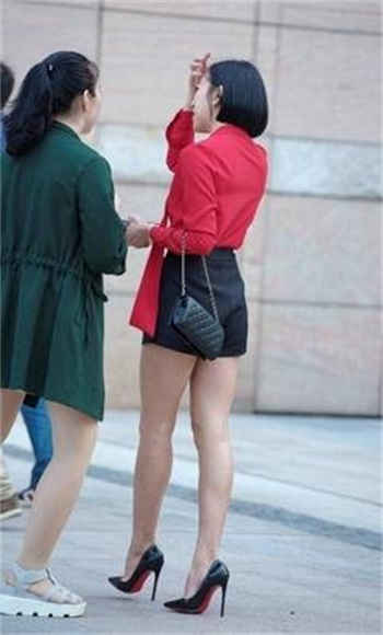 英语六级作文万能句