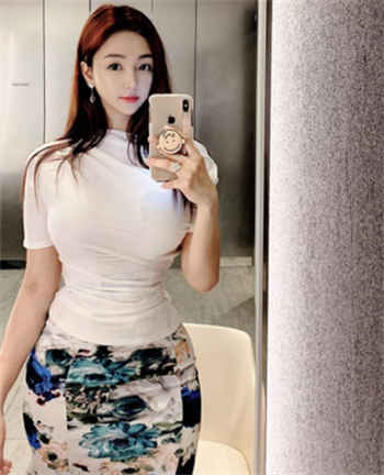 爱上碰23在线播放