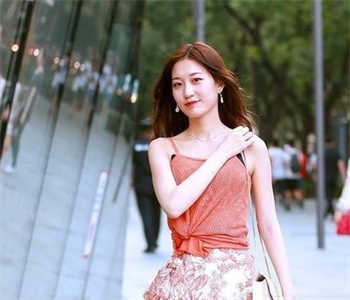 女主跑去山区支教的小说