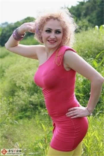 重生混沌九彩圣龙