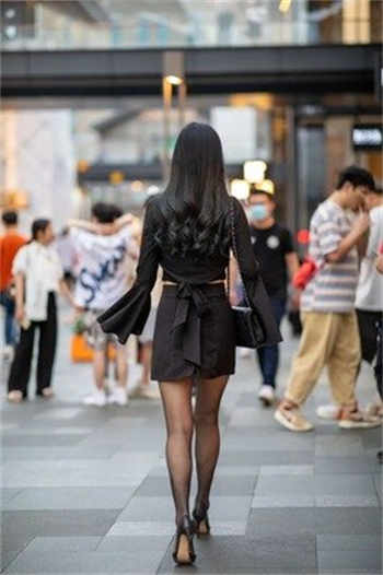 快手网红打扑克免费看