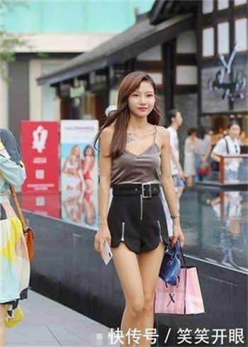 女主叫楚云瑶男主叫墨凌渊