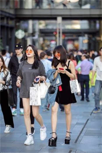 帝国君少撩妻100试