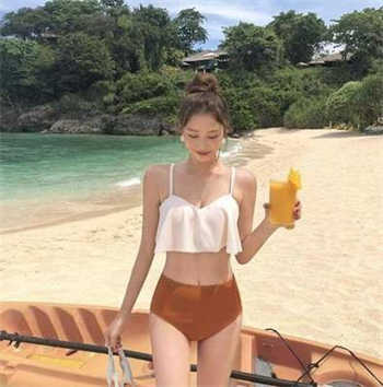 正在播放抖音违规视频