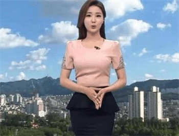 女子为了顺利拿到合同
